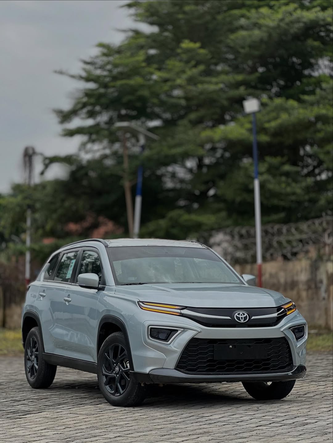 Spacious 5-Bedroom Duplex with Cinema & Pool in VGC