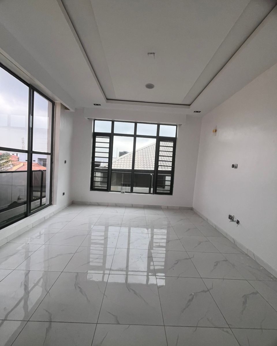 Luxury 2-Bed Apartment in Secure Lekki Estate