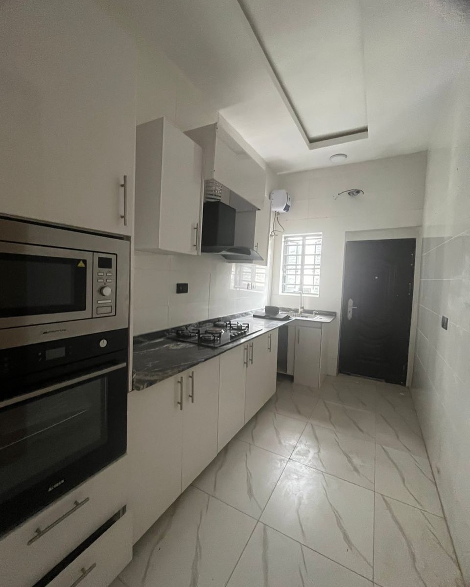 Luxury 2-Bed Apartment in Secure Lekki Estate