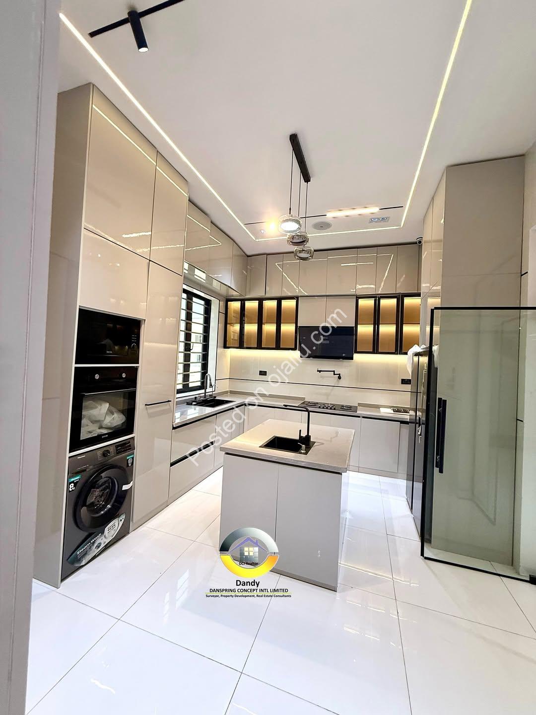 Fully Automated 5-Bedroom Haven with Pool in Lekki