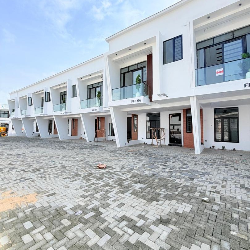 Sleek 3-Bed Terrace Duplex in Prime Ikota